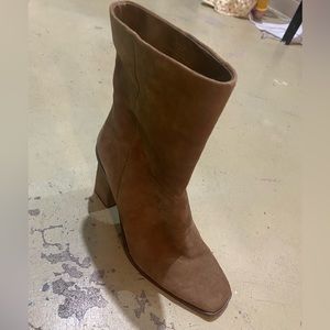 Vince camuto booties
